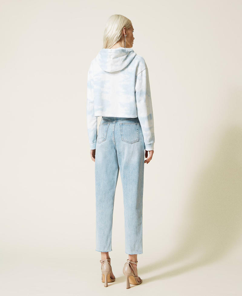 Jeans carrot a vita alta