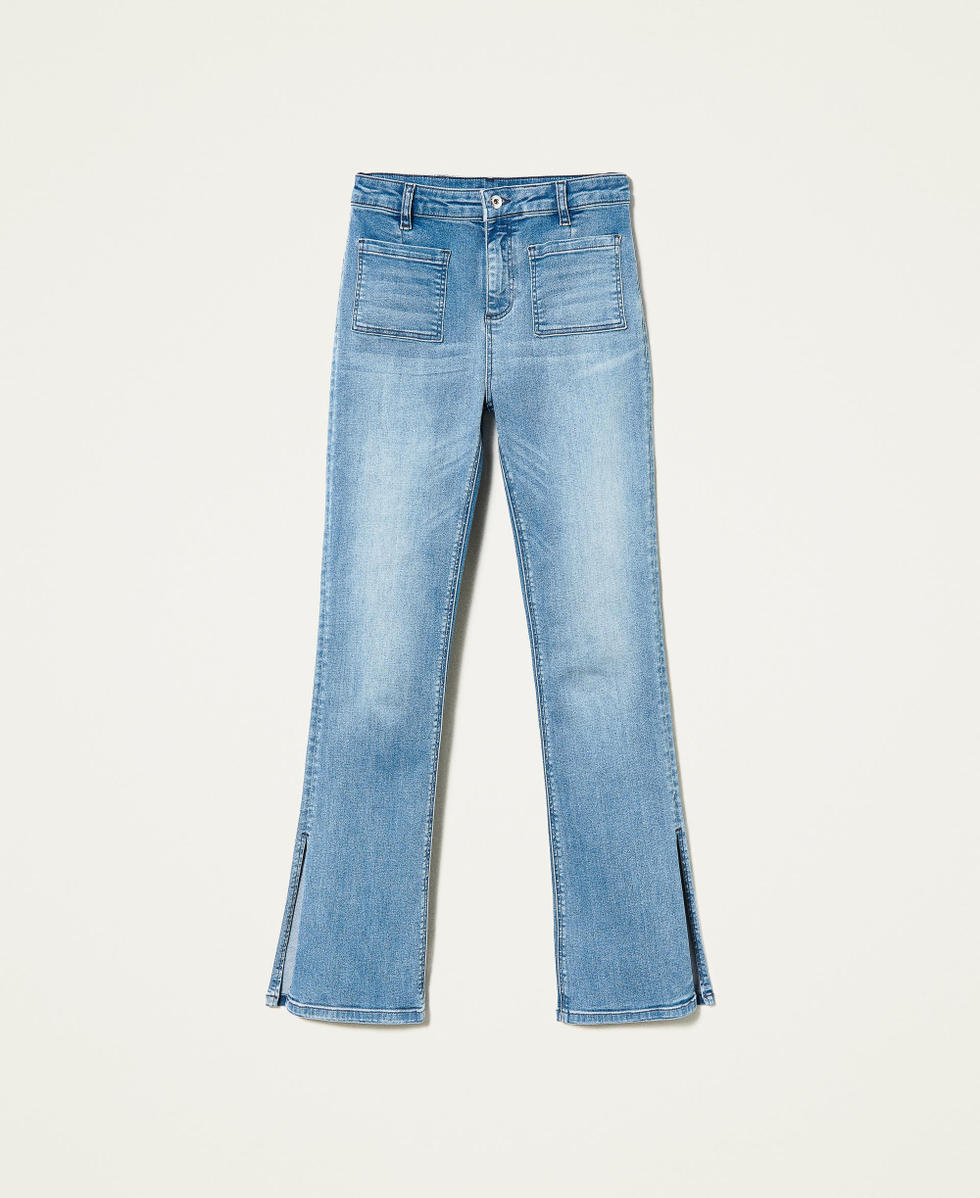 Flare-Jeans mit aufgesetzten Taschen