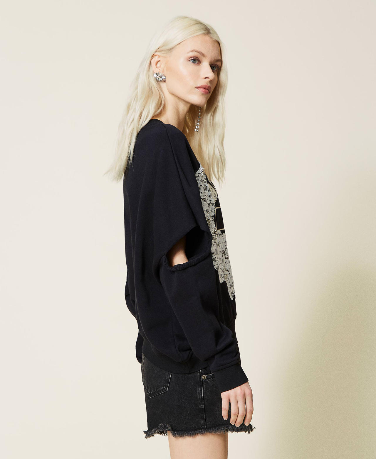 Cut-out sweatshirt with logo and lace Black Woman 221AT2470-02