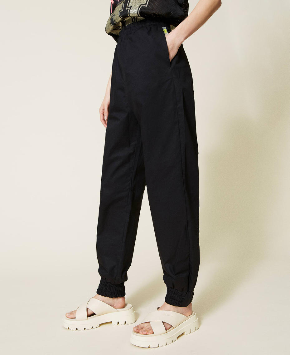 Technical poplin joggers Black Woman 221AT2543_00006_05