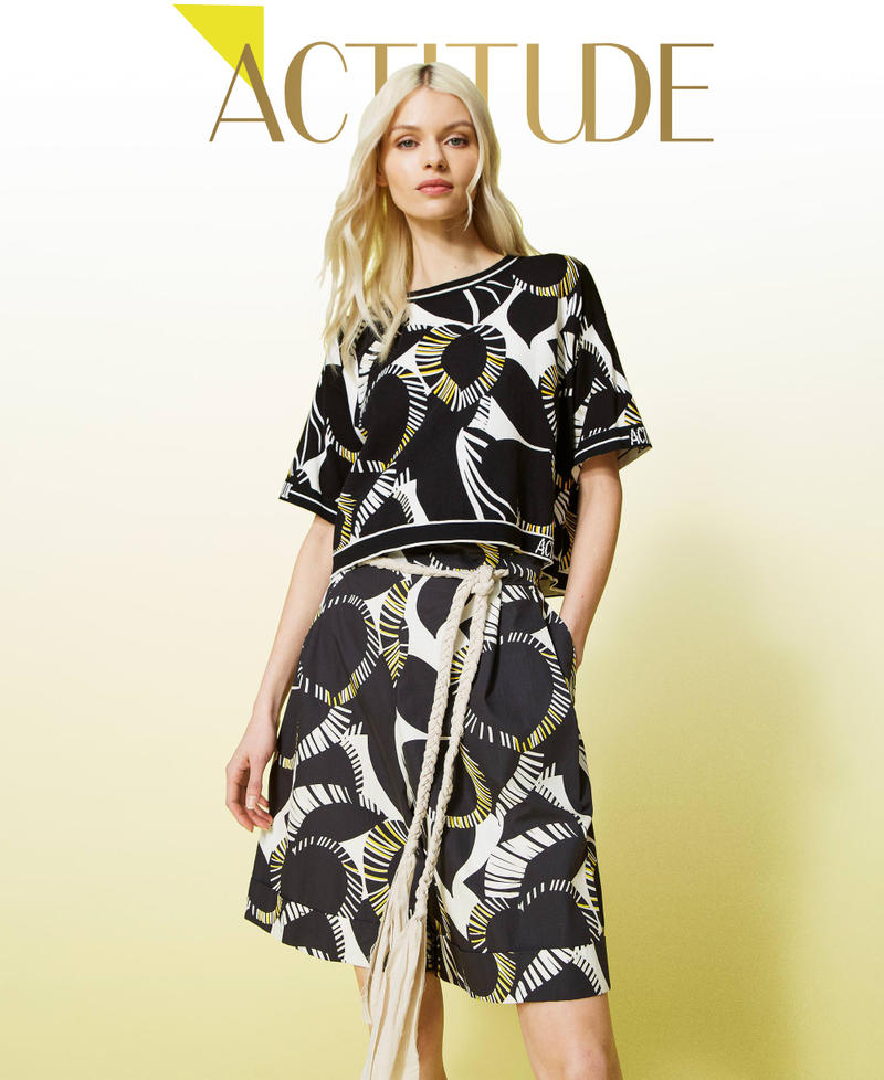 Printed poplin Bermuda shorts