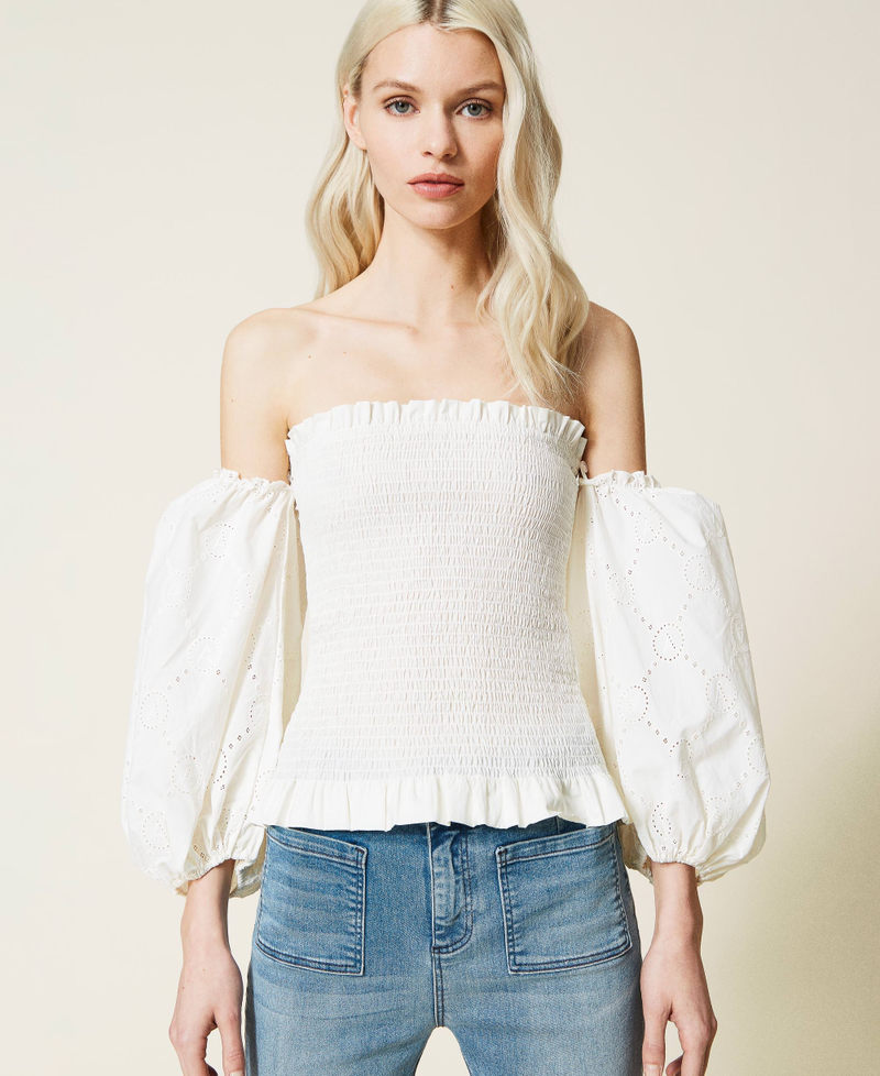 Blouse with broderie anglaise sleeves White Gardenia Woman 221AT2662-02