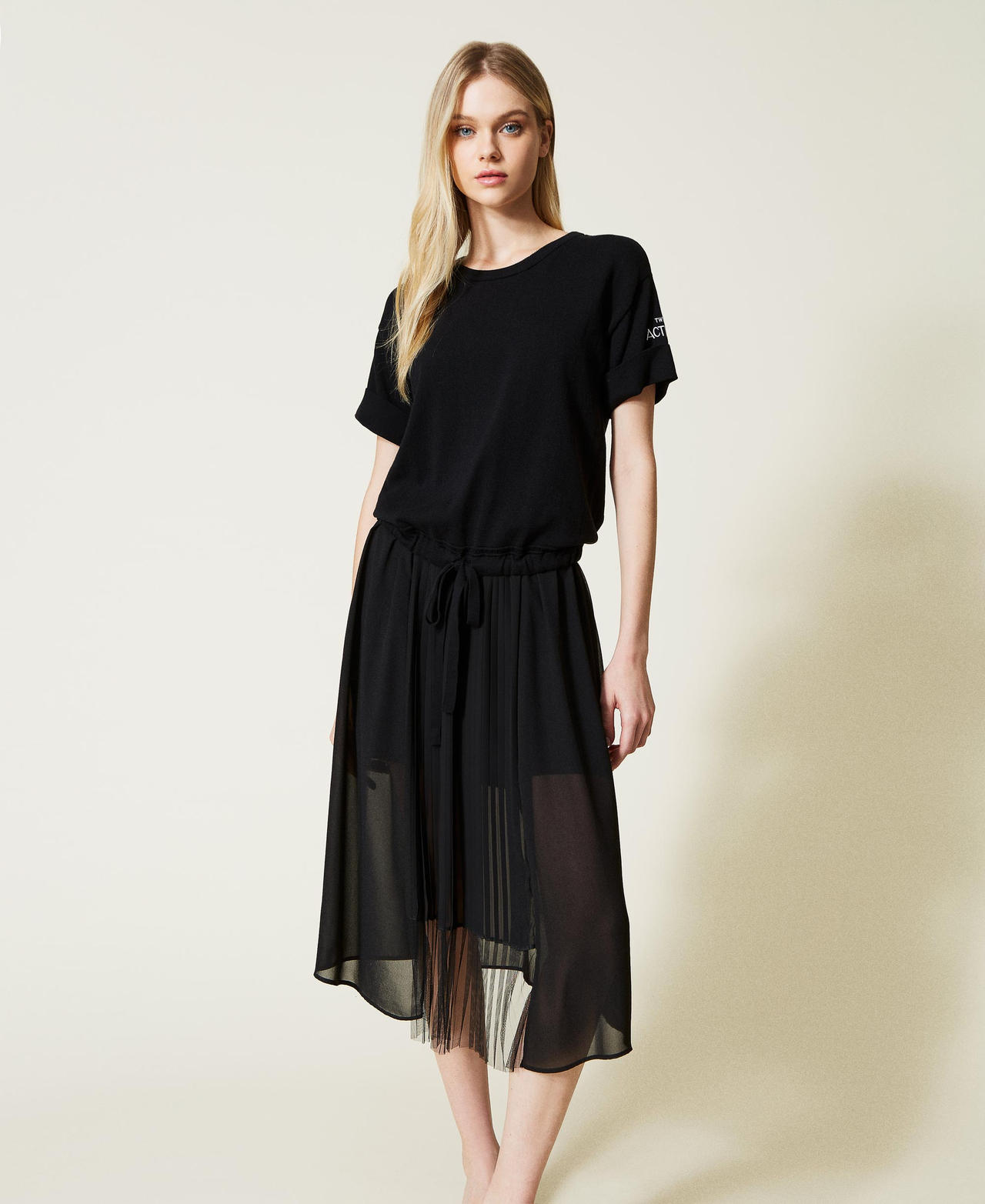Long knitted dress with pleats Black Woman 221AT3114-02