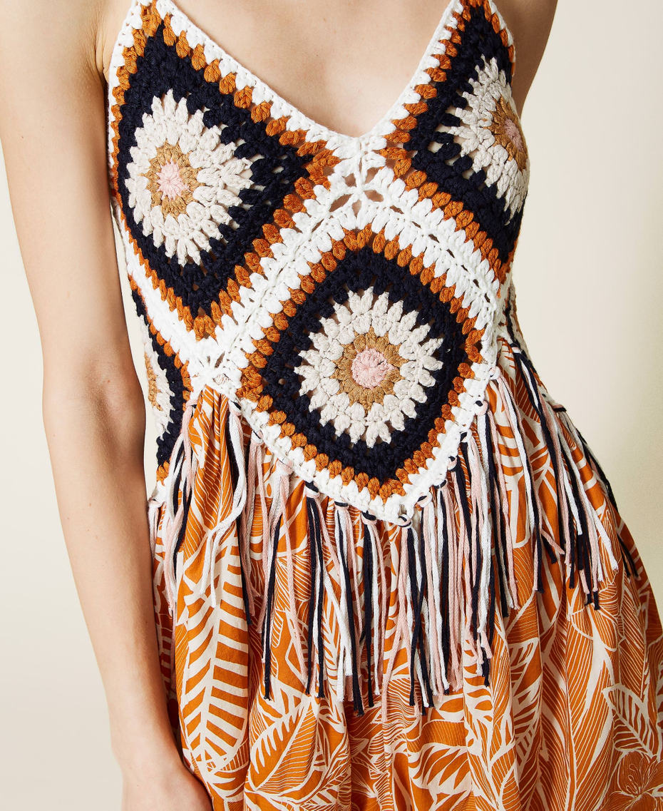 Robe en maille crochet et mousseline