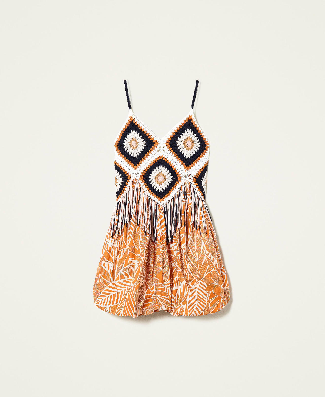 Robe en maille crochet et mousseline