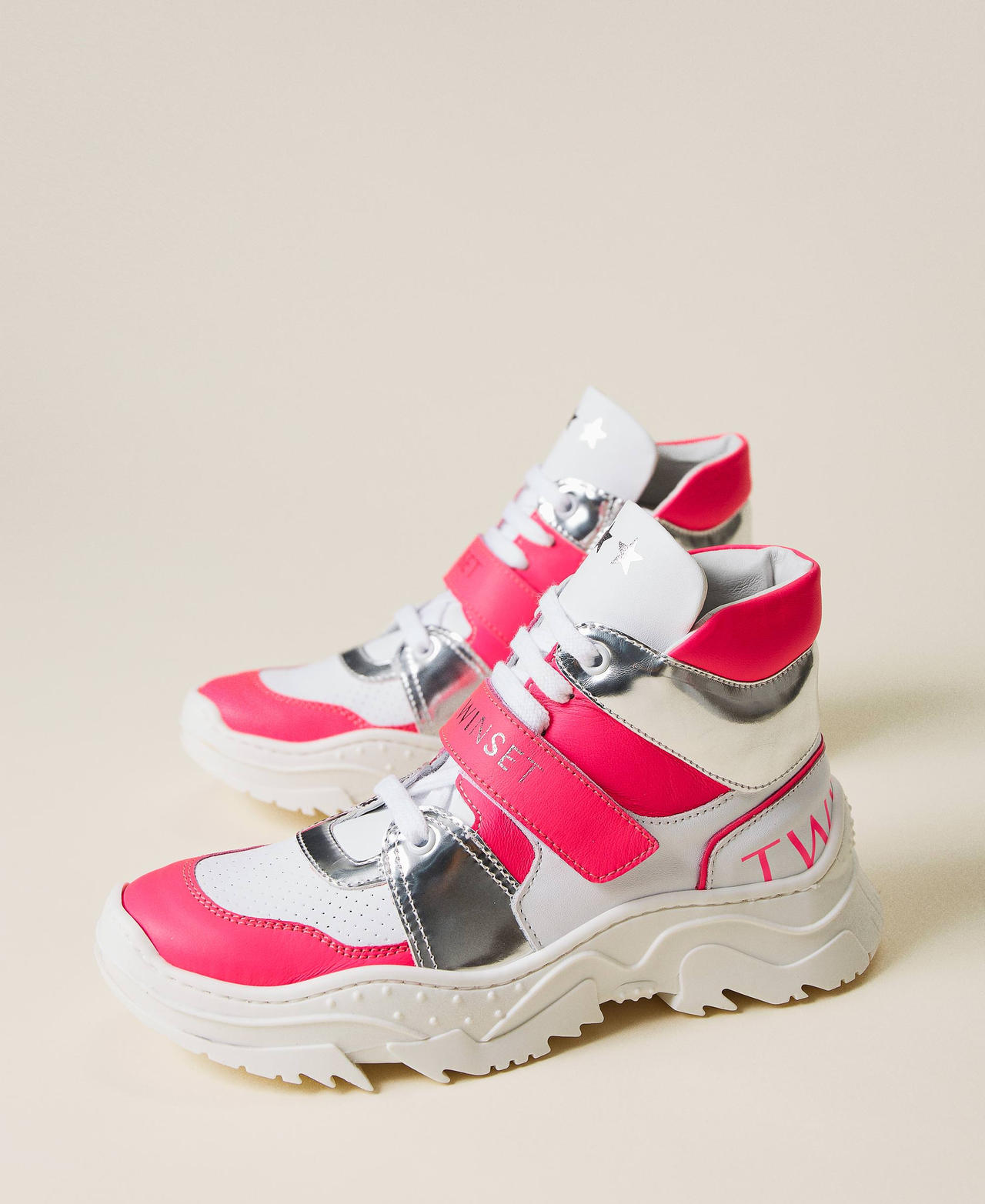 Sneakers aus Leder mit Logo