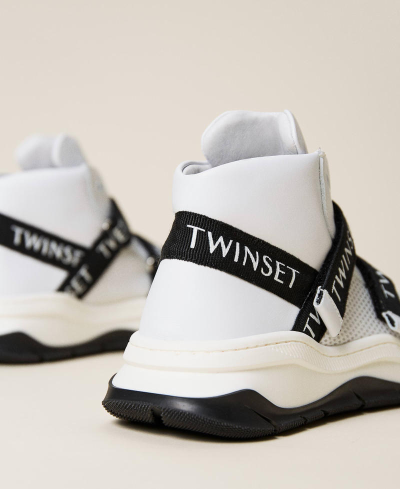 Sneakers mit Logobändern Zweifarbig Optisches Weiß / Schwarz Mädchen 221GCJ01J-02