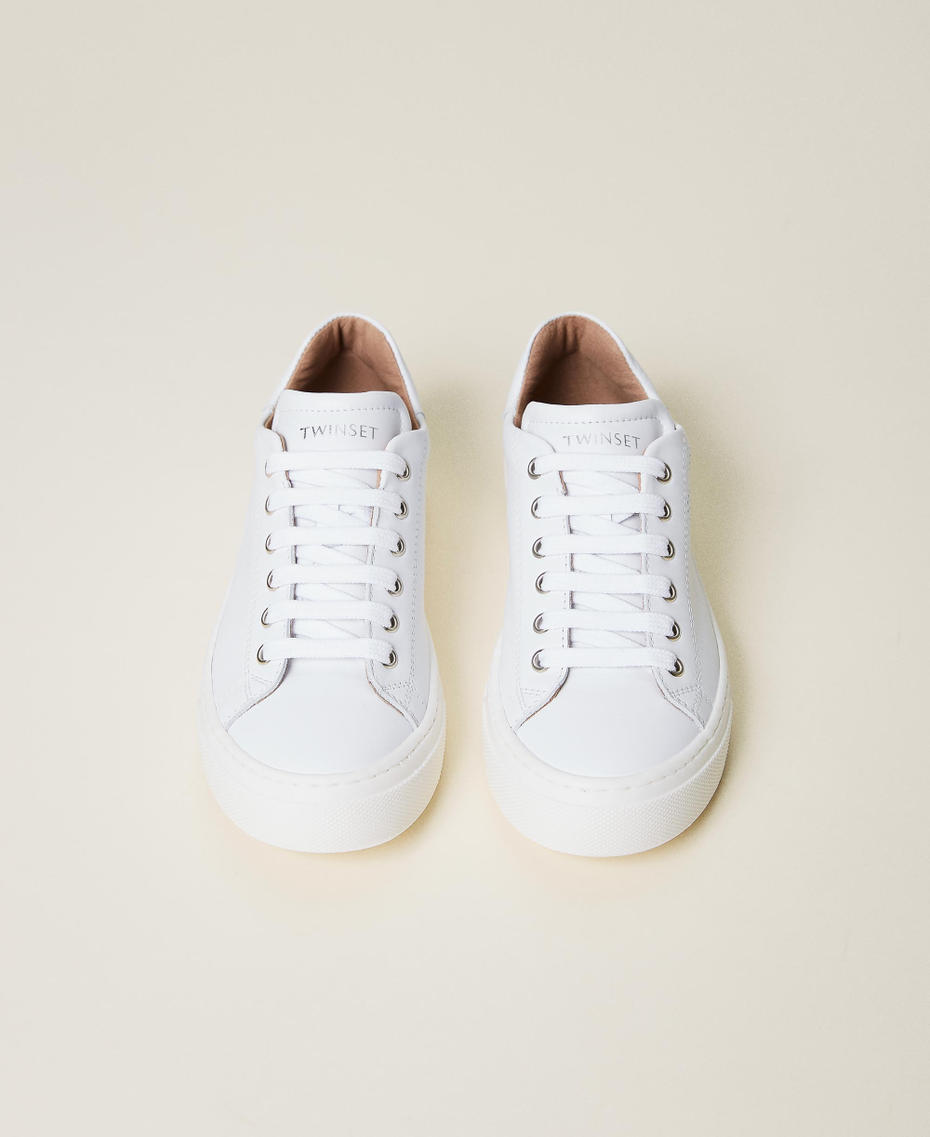 Leather trainers with openwork heart White Girl 221GCJ020-05