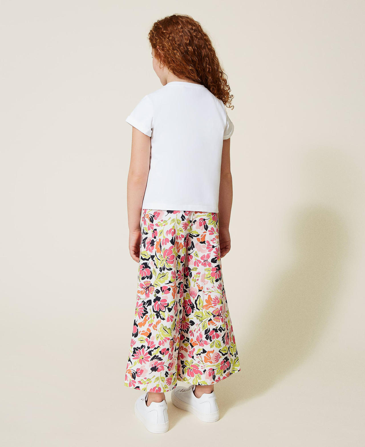 Logo t-shirt and cropped floral trousers Tropical Flower Print Girl 221GJ2096-03