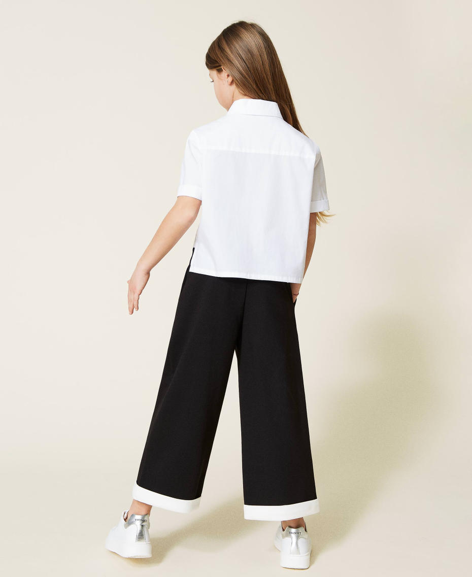 Cropped trousers with contrasting hem Bicolour Black / Off White Girl 221GJ2232-03