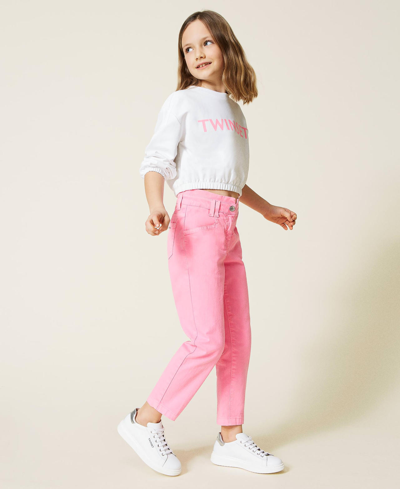 Sudadera cropped con logotipo