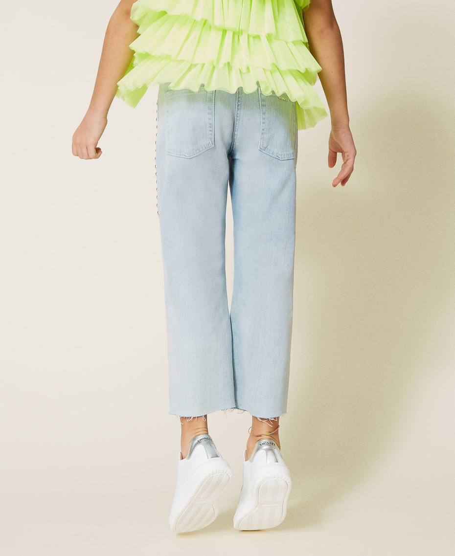 Raw cut jeans with studs