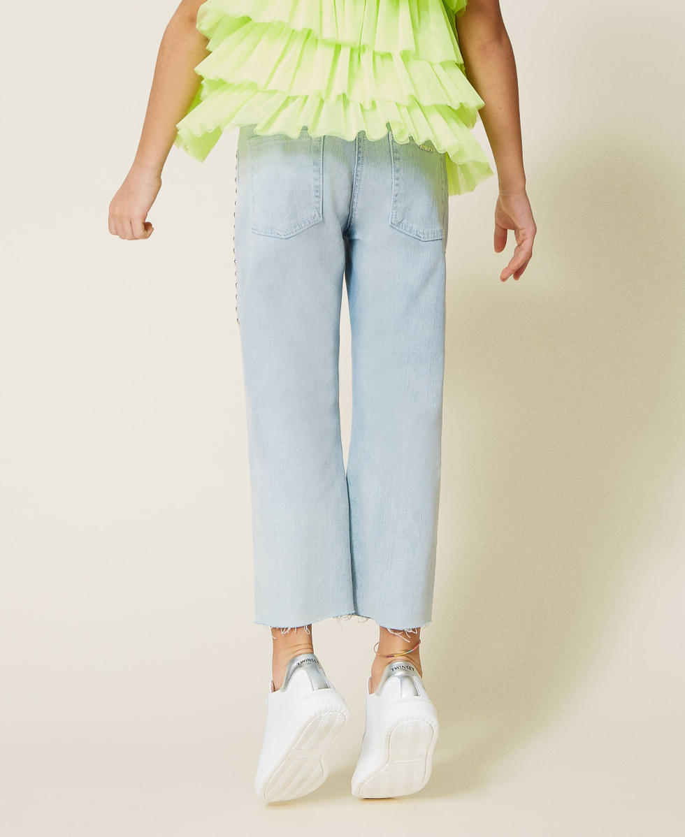 Jean sans ourlet avec clous