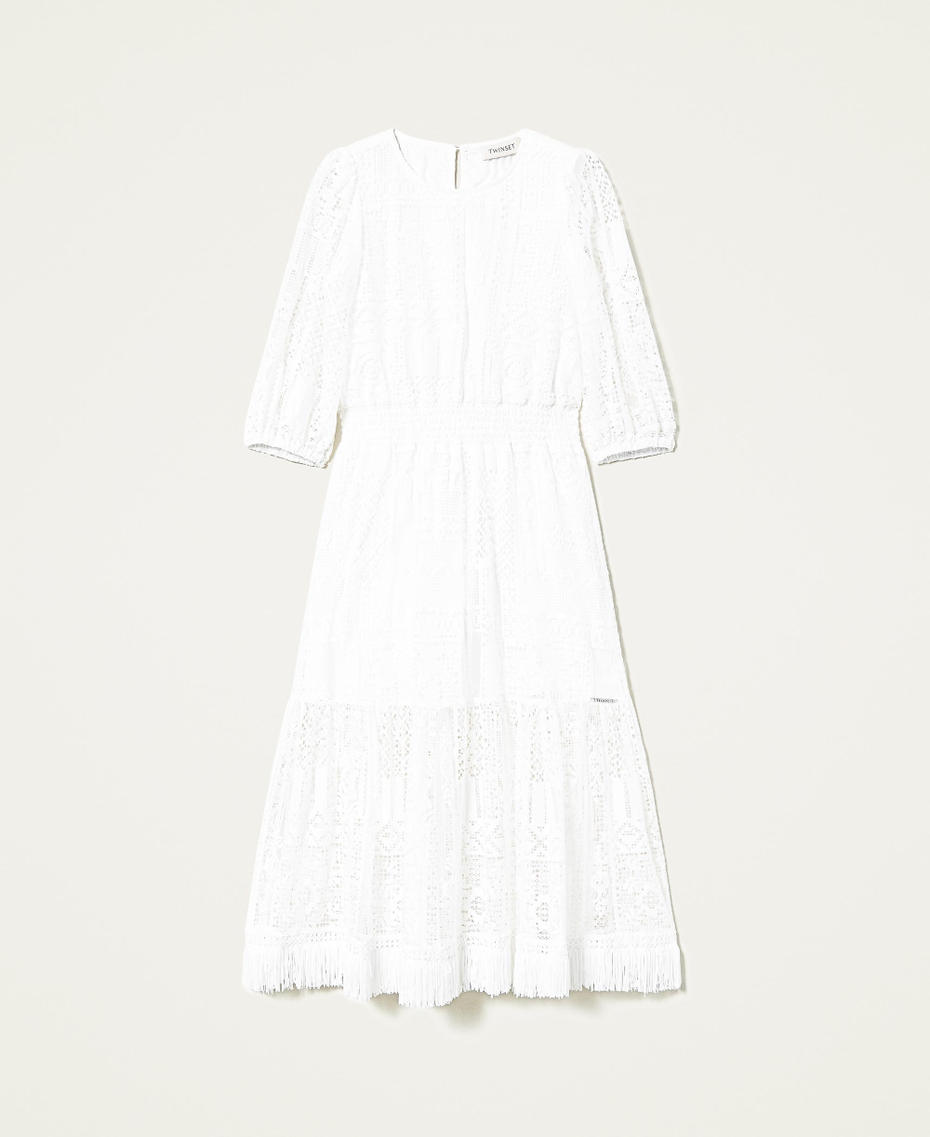 Длинное кружевное платье