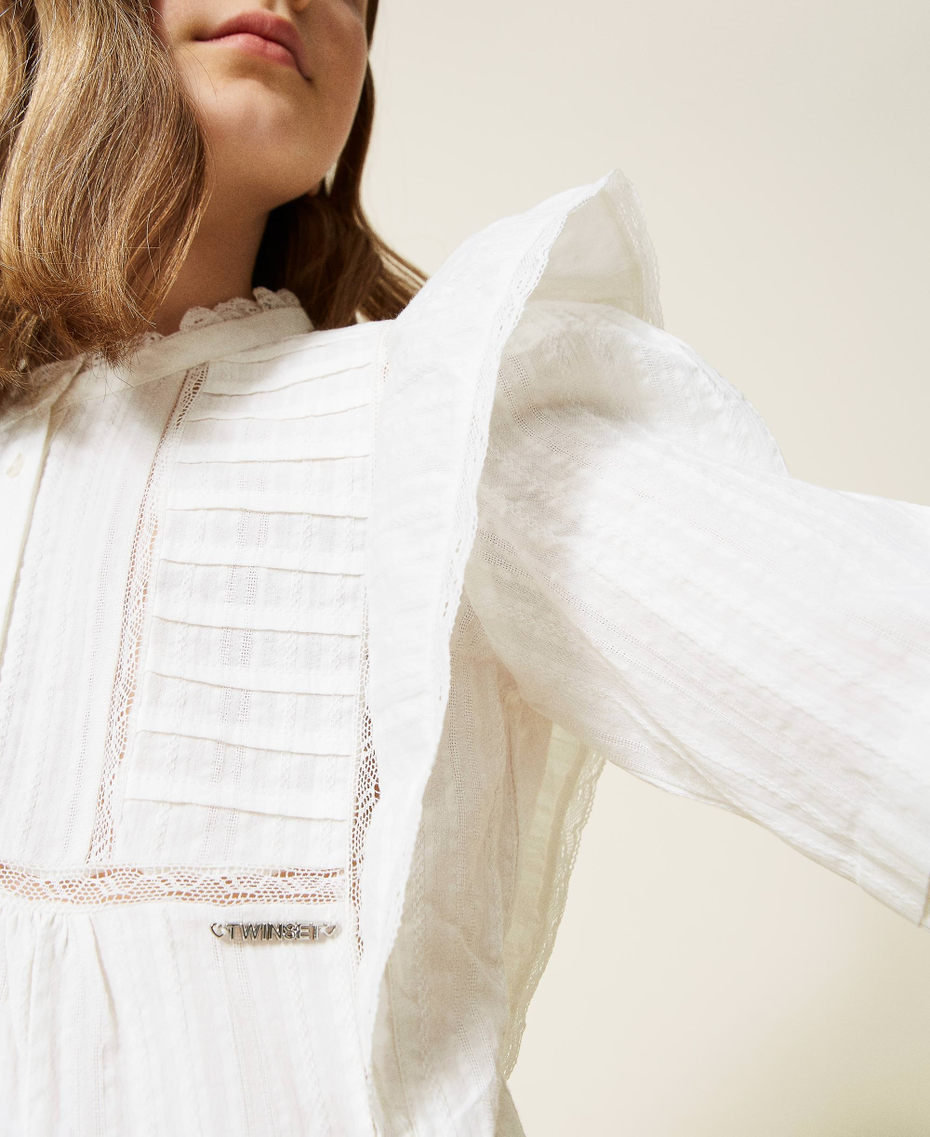 Musselinbluse mit Spitze