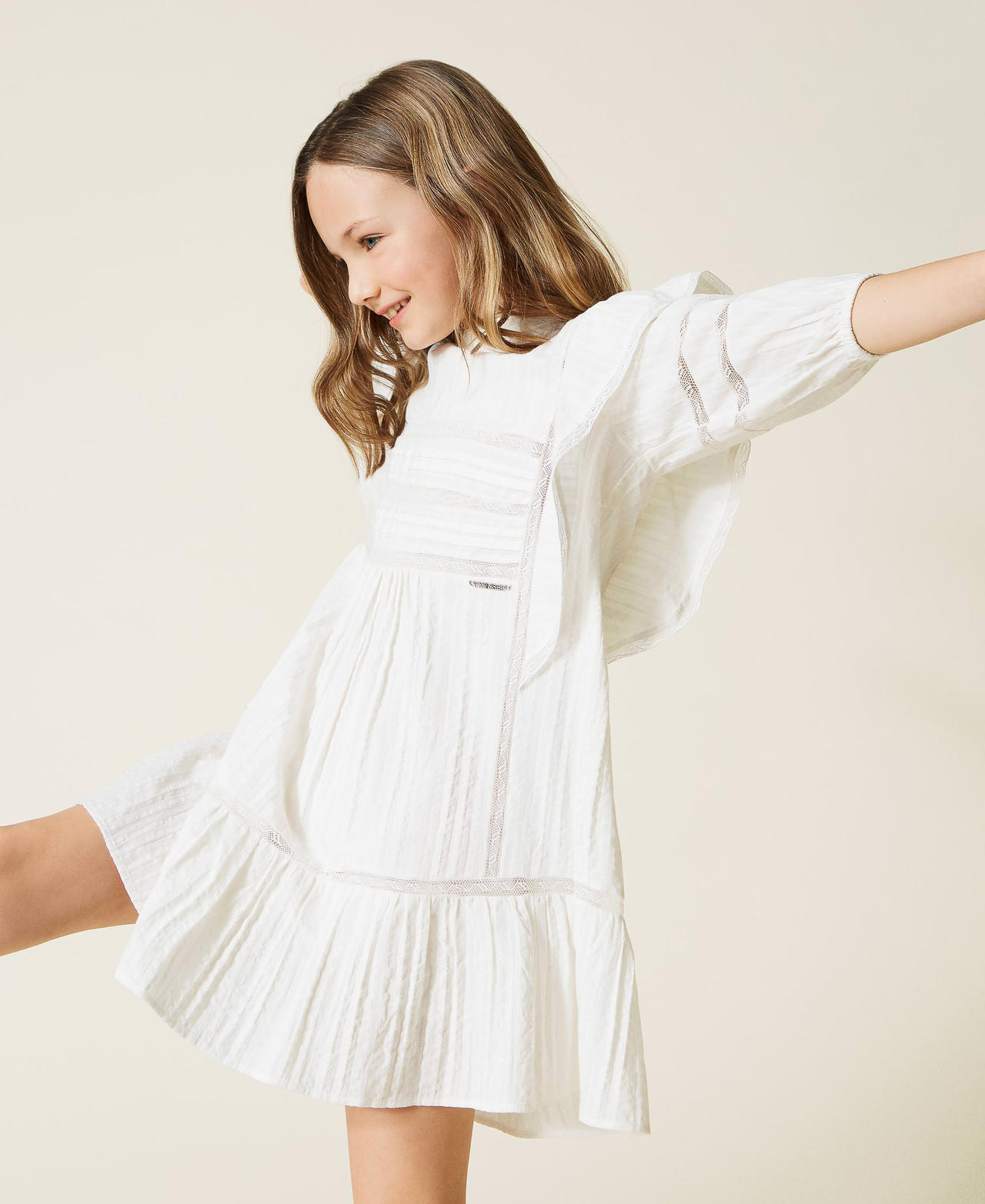 Musselinkleid mit Spitze