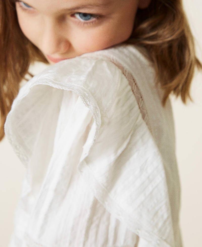 Musselinkleid mit Spitze