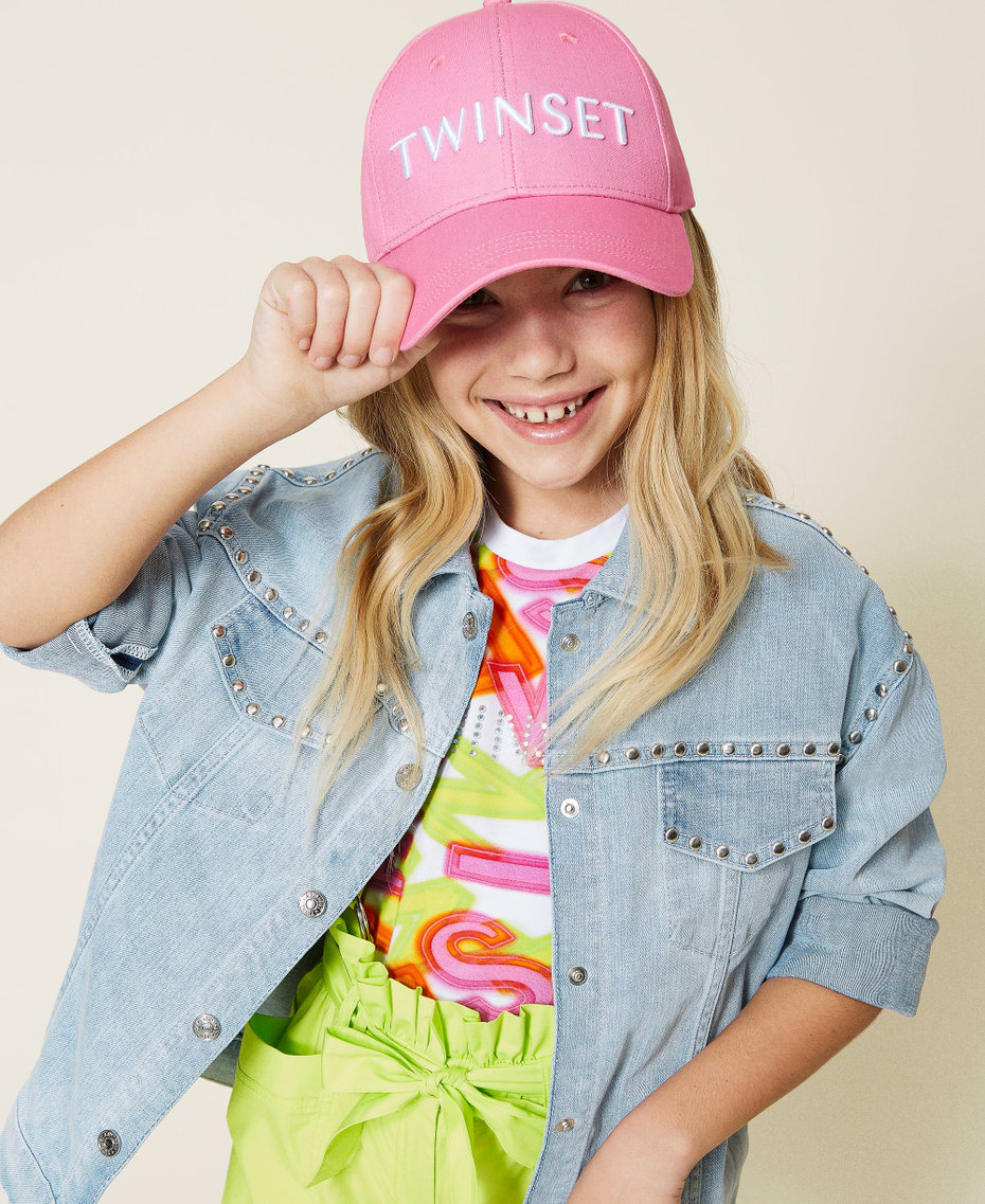 Baseball cap with logo