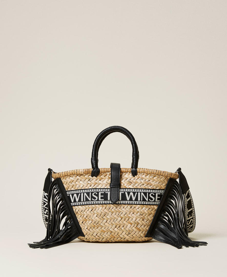 Straw shopper with fringes