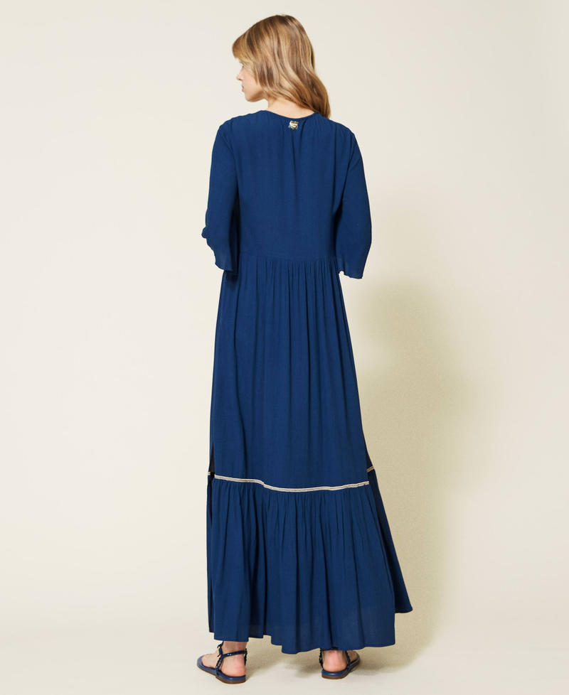 Длинное платье-кафтан с вышивкой и пайетками Двухцветный Синий "Летняя синева" / Веревка женщина 221LB2DFF-03