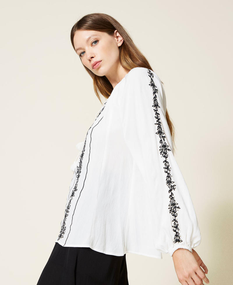 Creponne blouse with embroidery