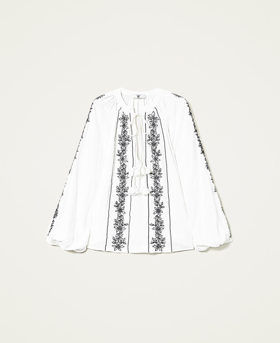 Creponne blouse with embroidery