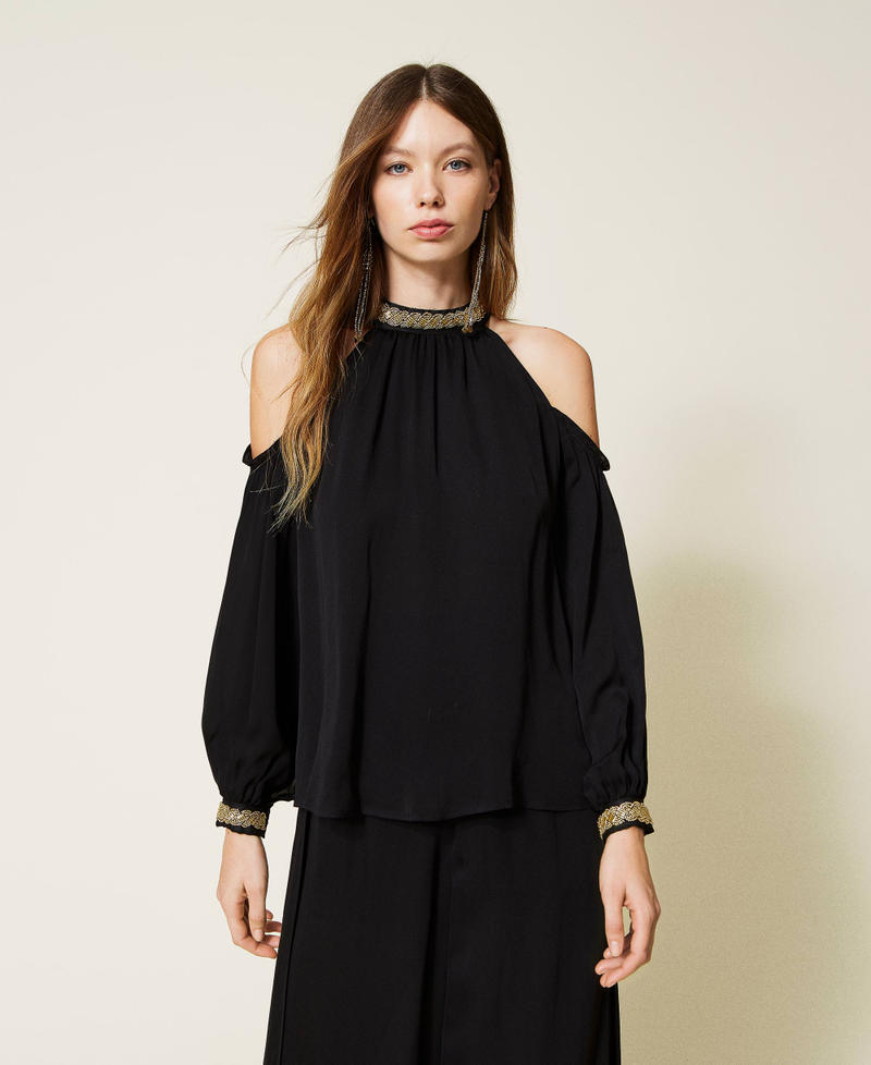 Georgette blouse with embroidery