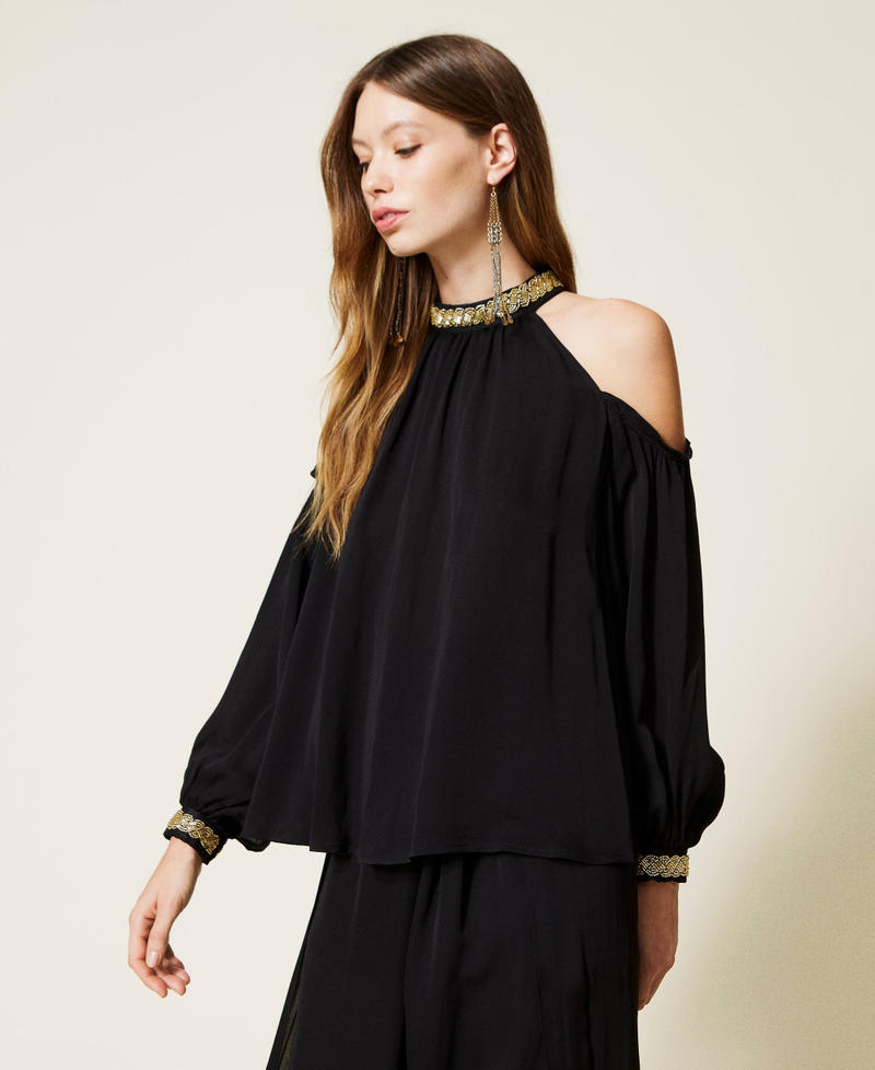 Georgette blouse with embroidery