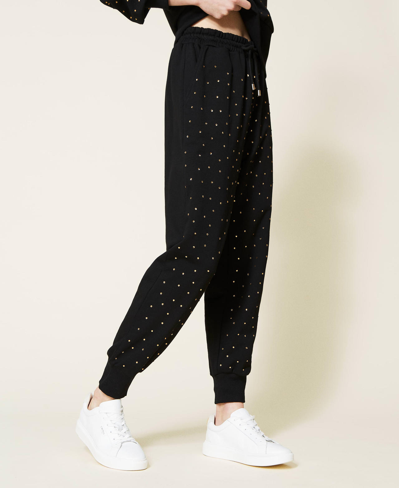 Sweatpants with rhinestones