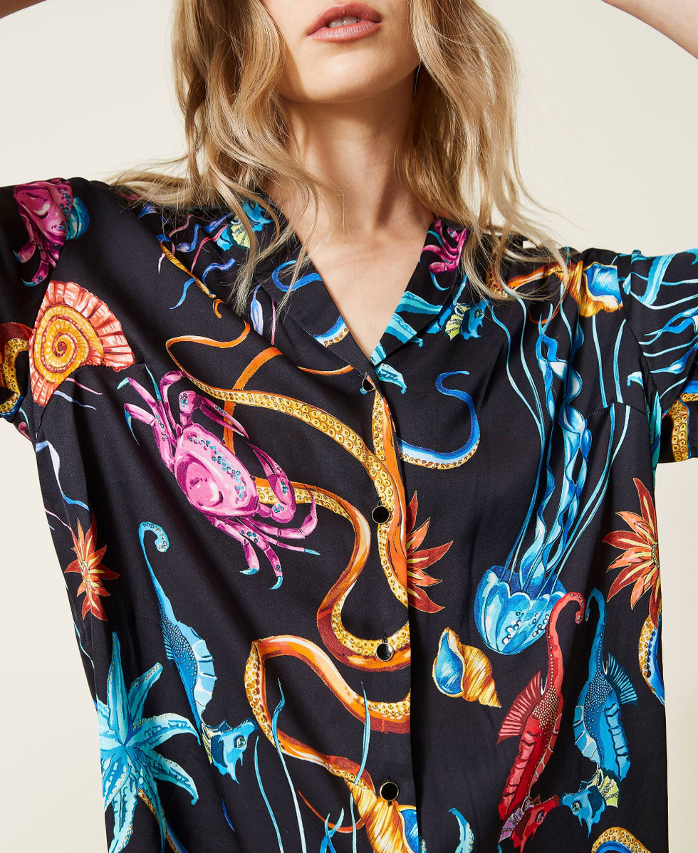 Chemise boxy en satin imprim&eacute;