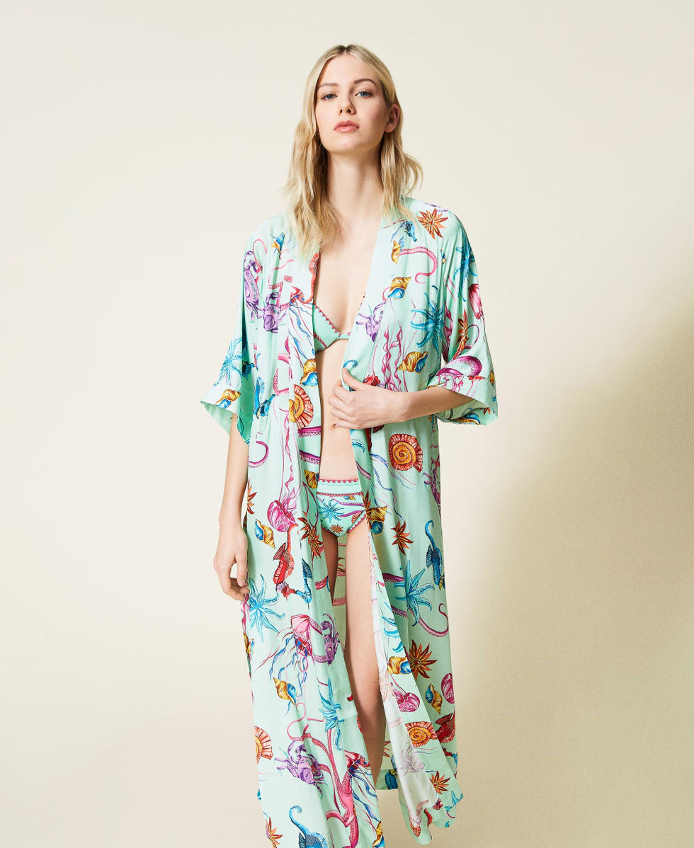 Caftan long en satin imprim&eacute;