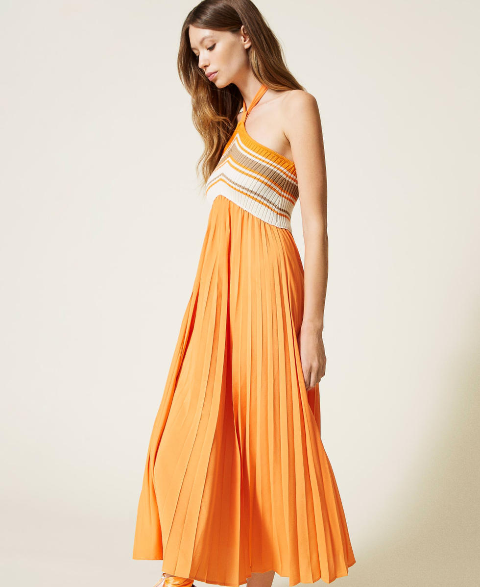 Long dress with stripes and pleats