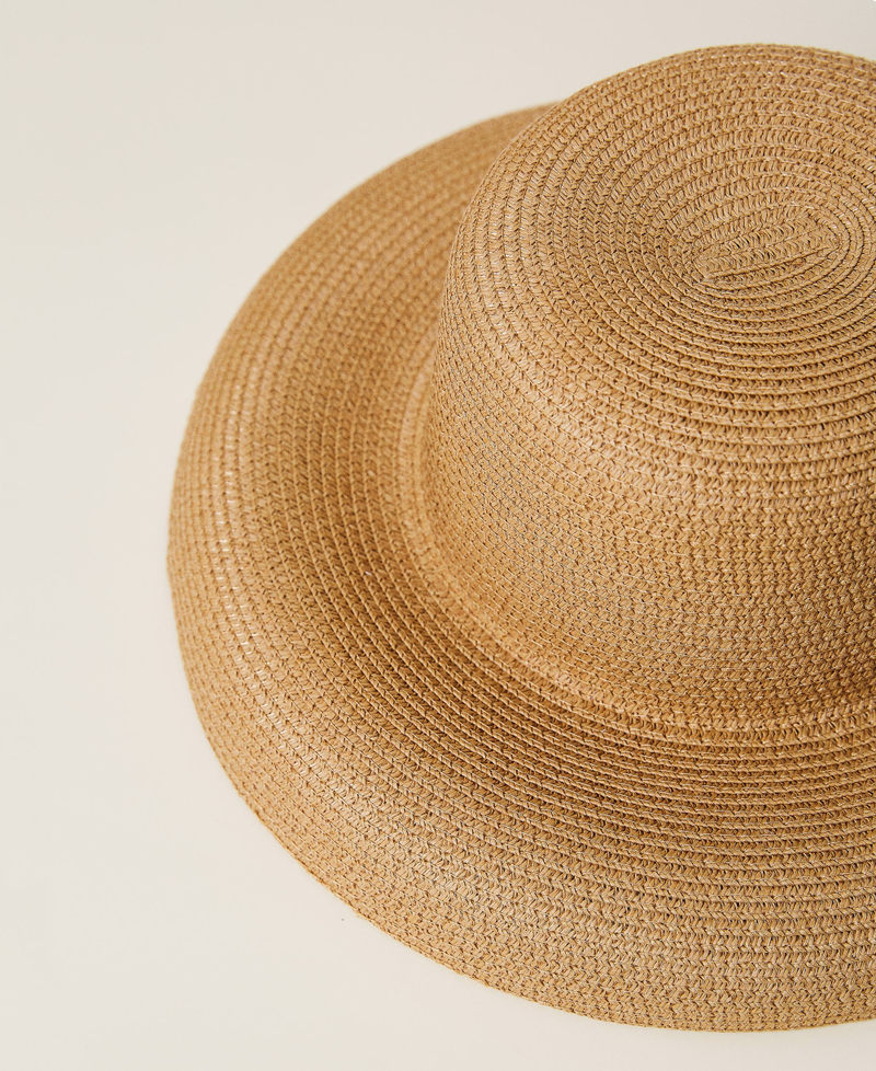 Wide brim straw hat