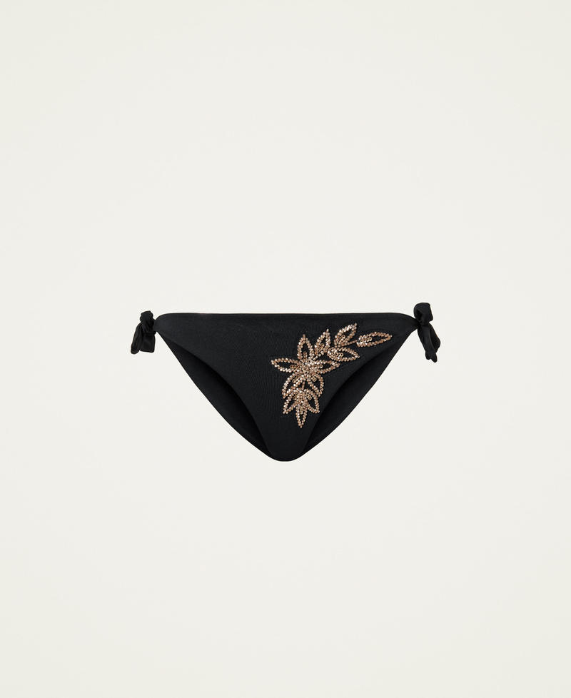 Bikini thong with embroidery
