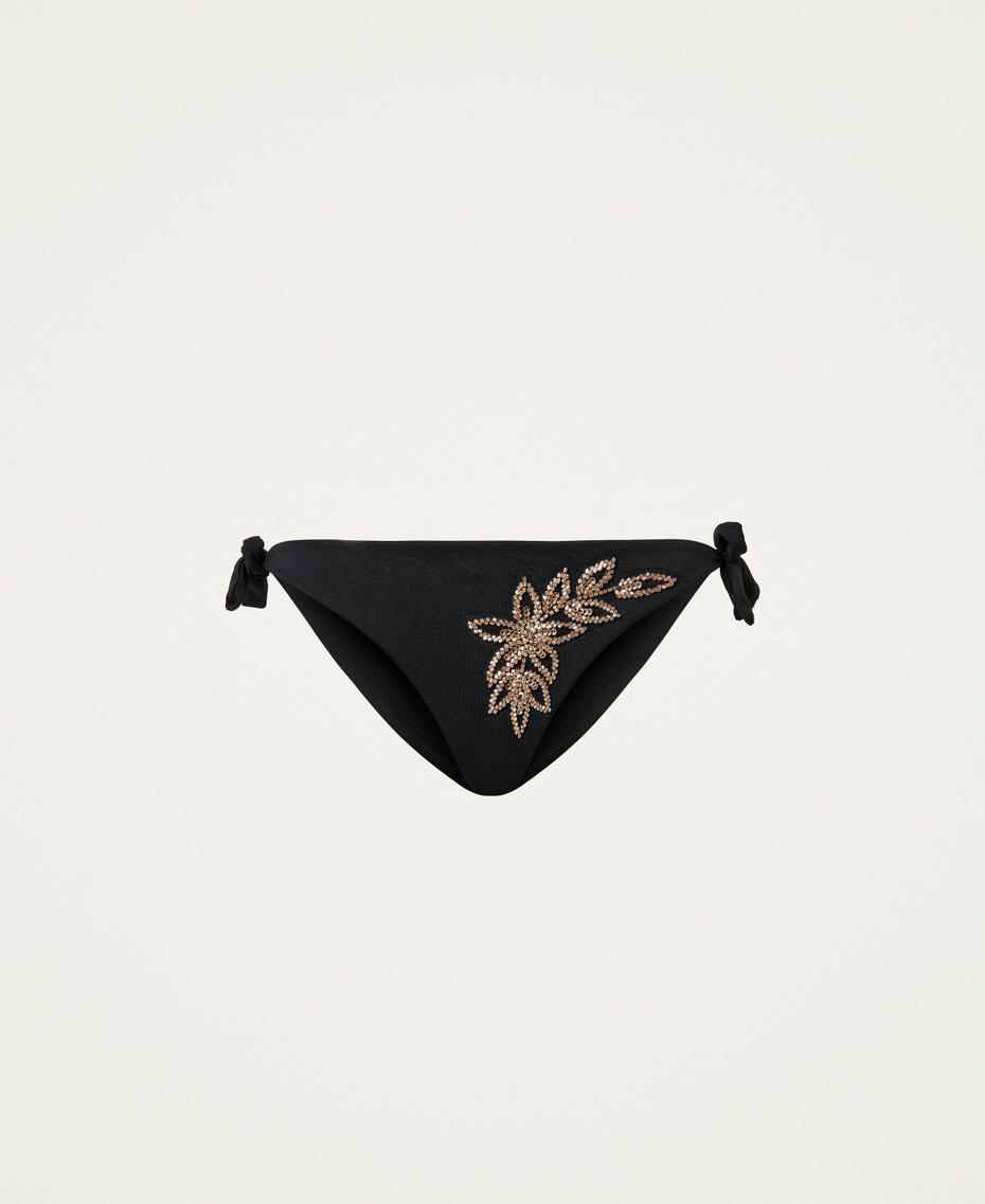 Bikini thong with embroidery