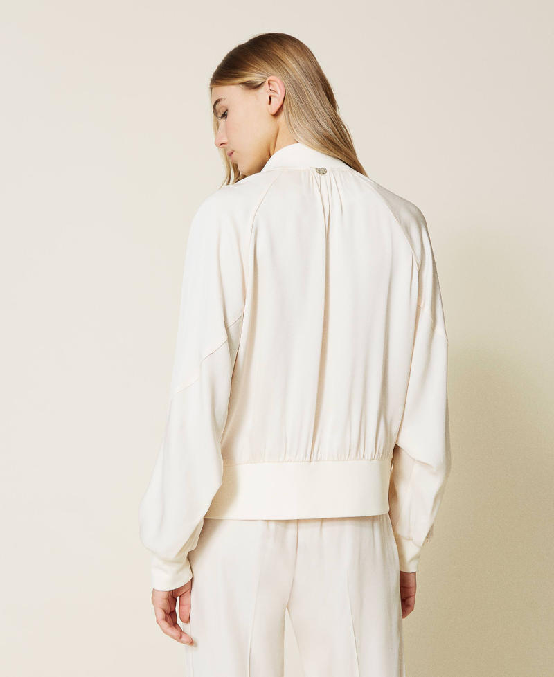 Bomber jacket with zip