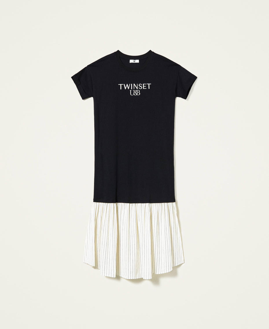 Robe longue volant&eacute;e