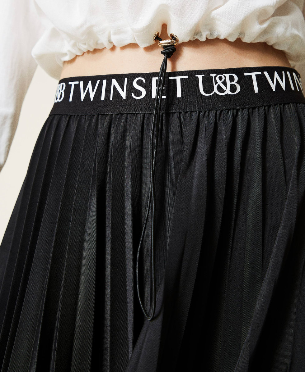 Pleated midi skirt with logo Woman, Black | TWINSET Milano