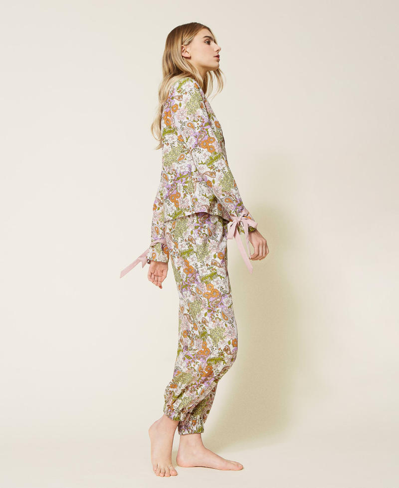 Casaca con estampado paisley