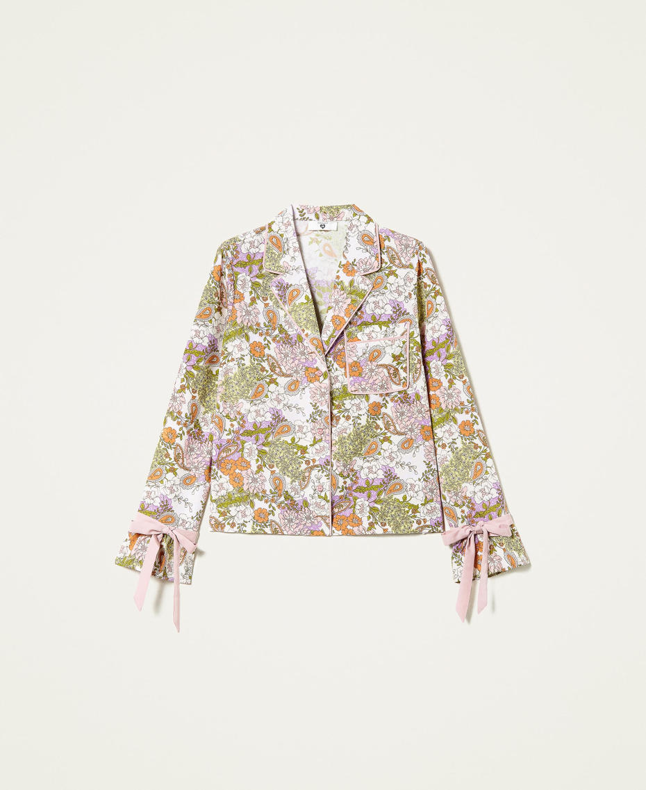 Casaca con estampado paisley