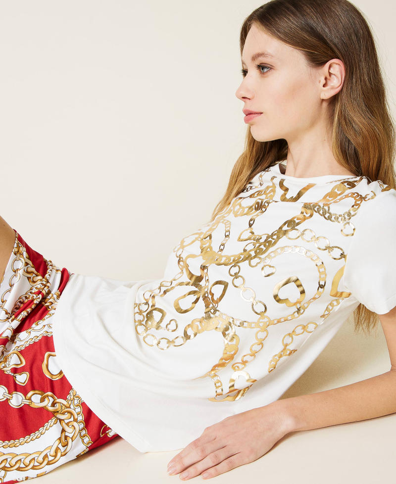 Pyjamas with laminated print