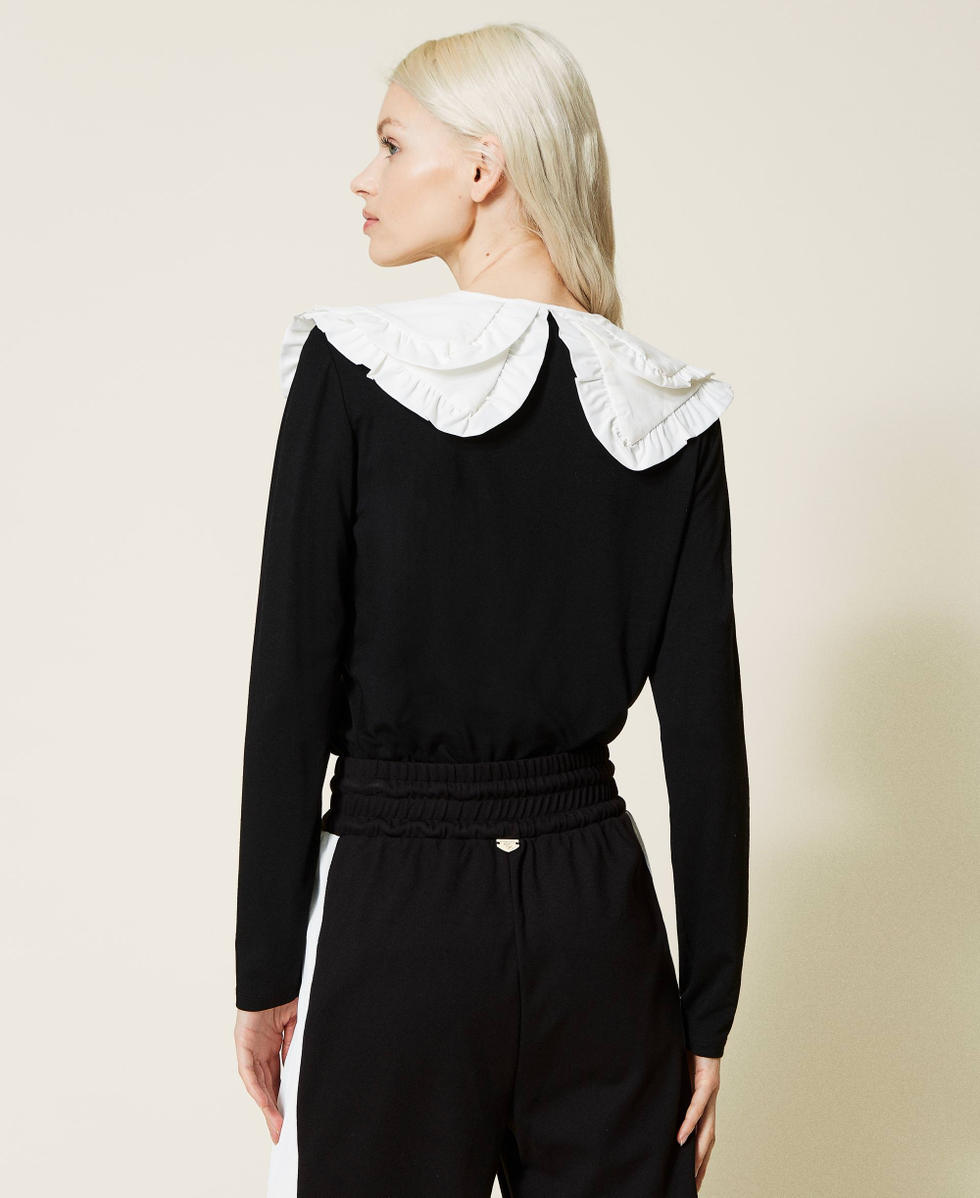 T-shirt with Twin Queen print and collar