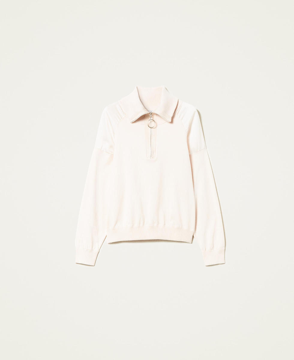 Regular jumper with inserts