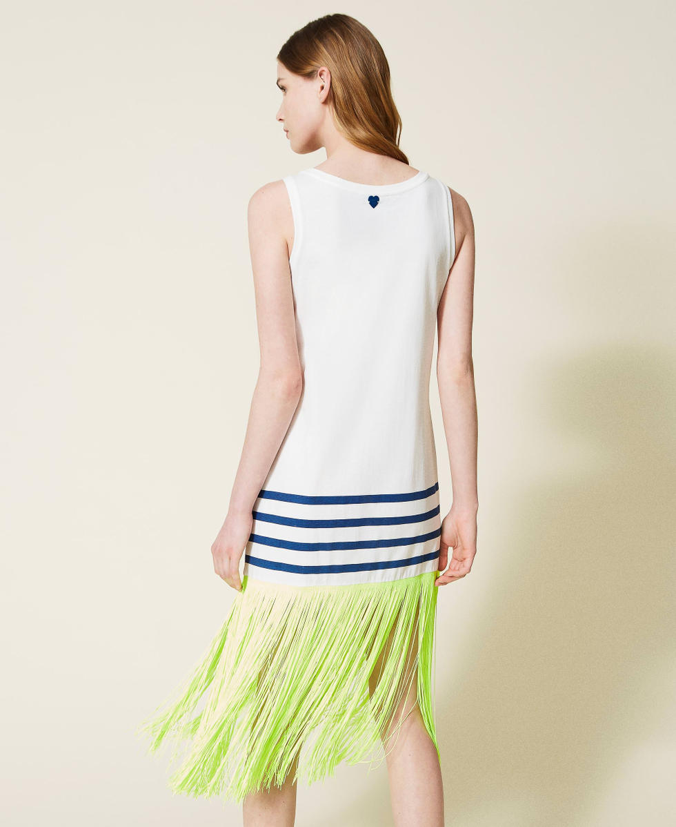Robe avec broderie et franges