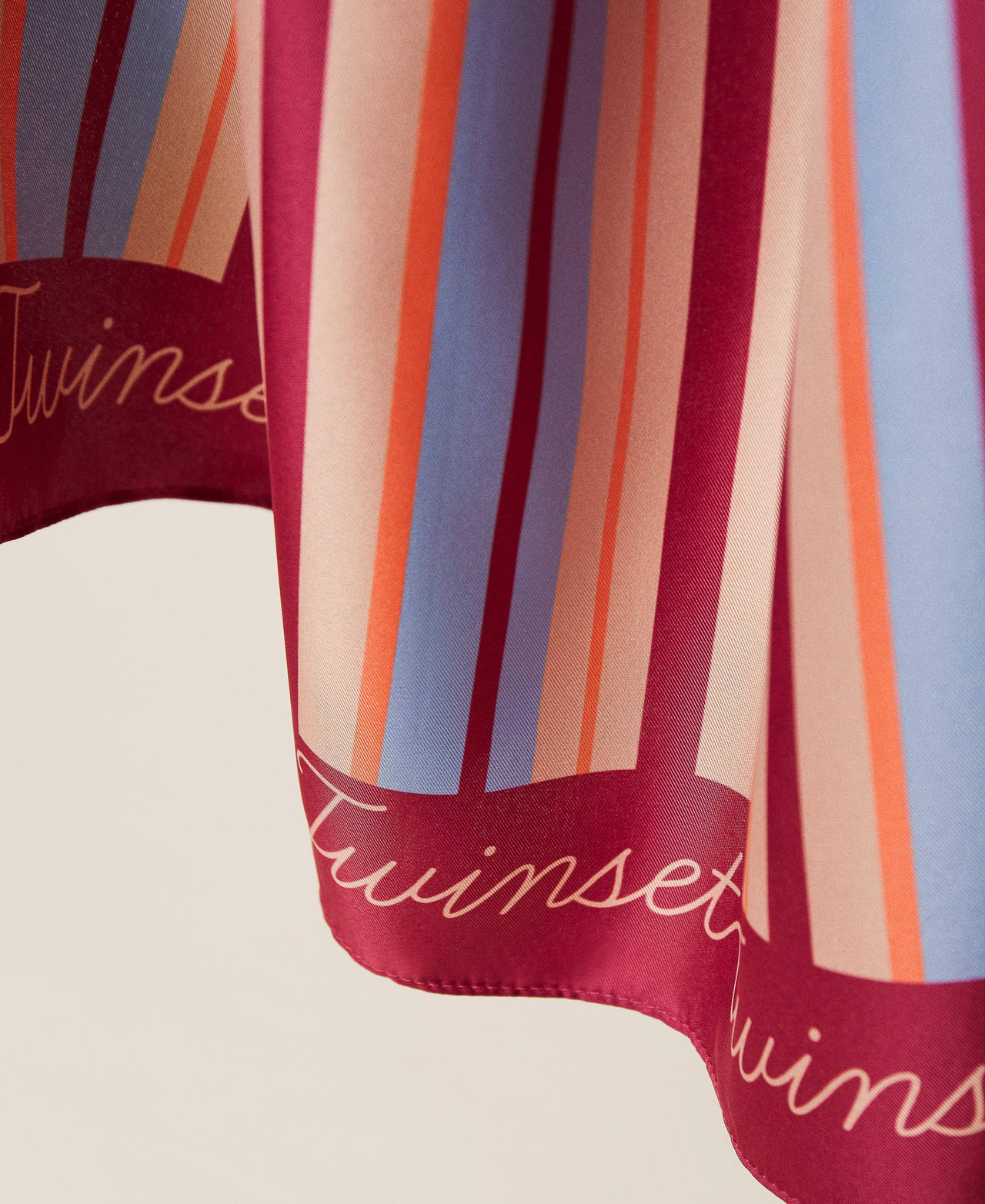 Атласный платок с принтом и логотипом Принт Полоска Розовая "Розовый георгин" женщина 221LM4ZPP-03