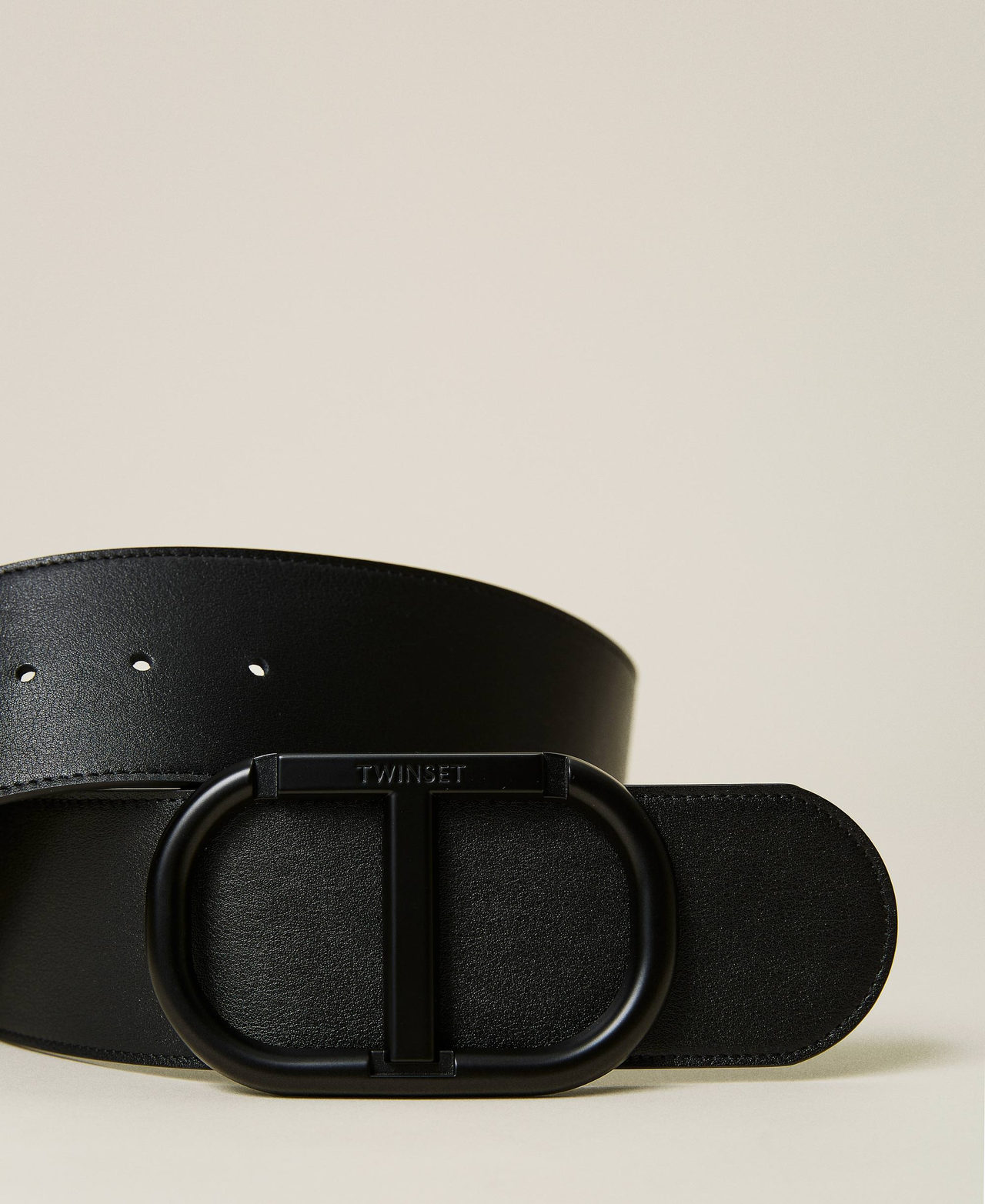 Leather belt with logo