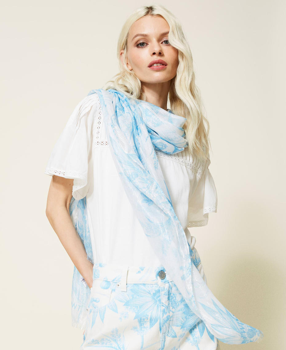 Scarf with toile de Jouy floral print “Snow” White Sanderson Flower Print / Light Blue Woman 221TA4067-0S