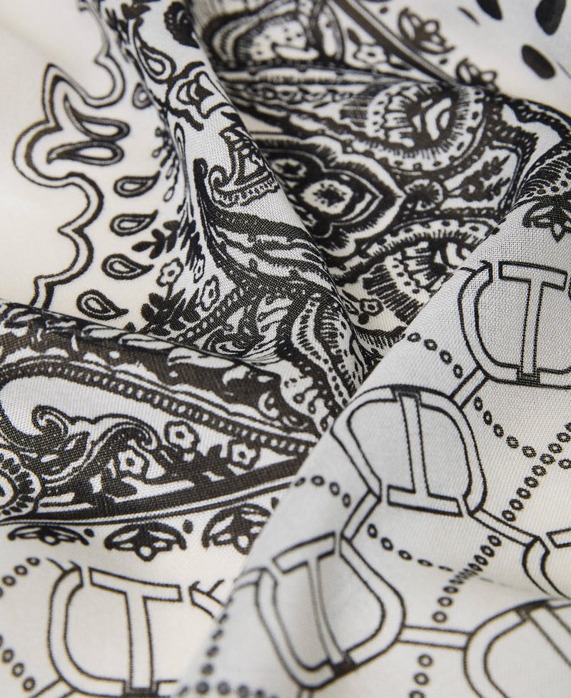 Kefiah with prints