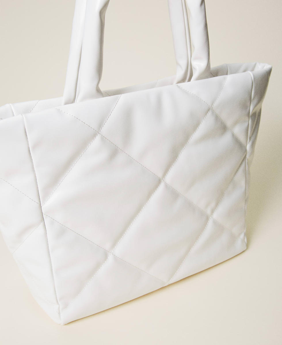 Quilted shopper