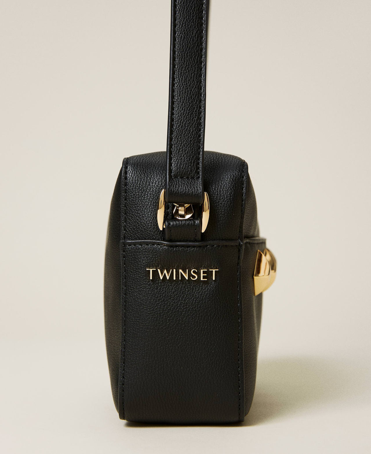 Borsa a tracolla con borchie